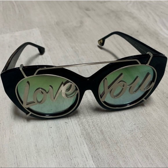 Alice + Olivia Walker “Love You” Sunglasses. main image 8